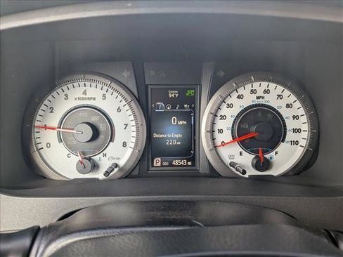 Used 2018 Toyota Sienna SE Premium image 12