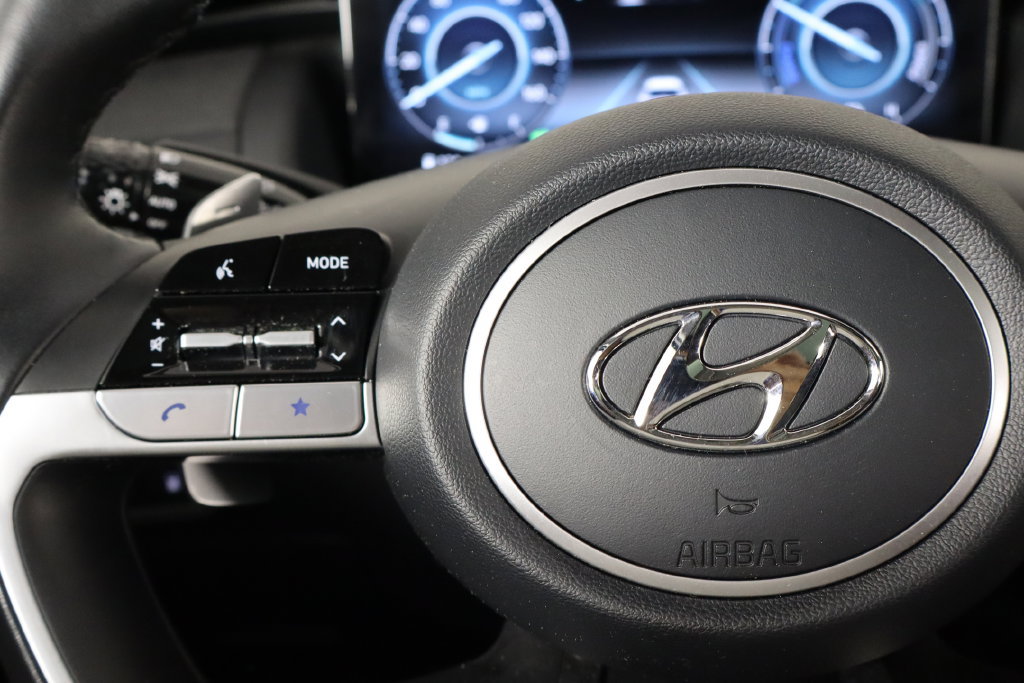 Used 2022 Hyundai Tucson Limited w/ Cargo Package AWD/4WD image 8