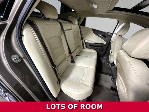 Used 2020 Chevrolet Malibu Premier FWD image 25