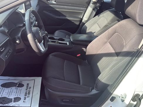 Used 2019 Nissan Altima 2.5 S FWD image 13
