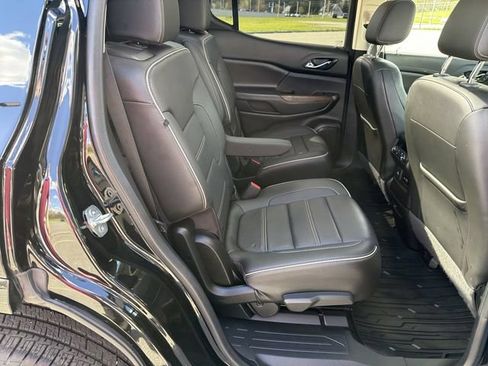Used 2020 GMC Acadia Denali w/ Technology Package AWD/4WD image 28