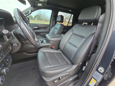 Used 2022 Chevrolet Tahoe Z71 w/ Luxury Package image 11