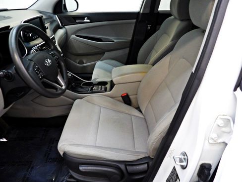 Used 2019 Hyundai Tucson SE w/ Cargo Package AWD/4WD image 8