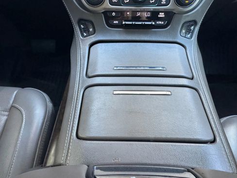 Used 2019 GMC Yukon XL Denali w/ Denali Ultimate Package image 30