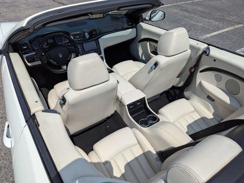Used 2013 Maserati GranTurismo Convertible RWD image 42