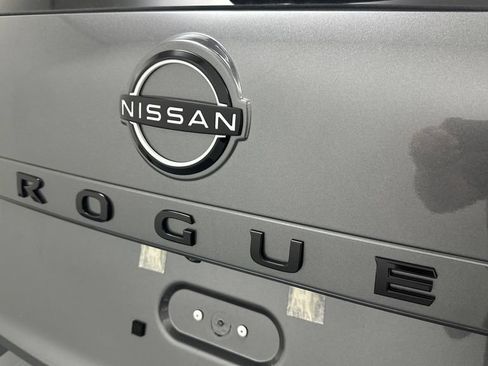 New 2026 Nissan Rogue Dark Armor AWD/4WD image 18