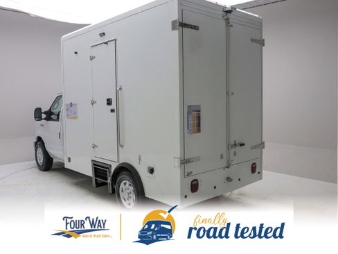 Used 2023 Ford E-350 and Econoline 350 Super Duty w/ Power Windows & Locks Group RWD image 5