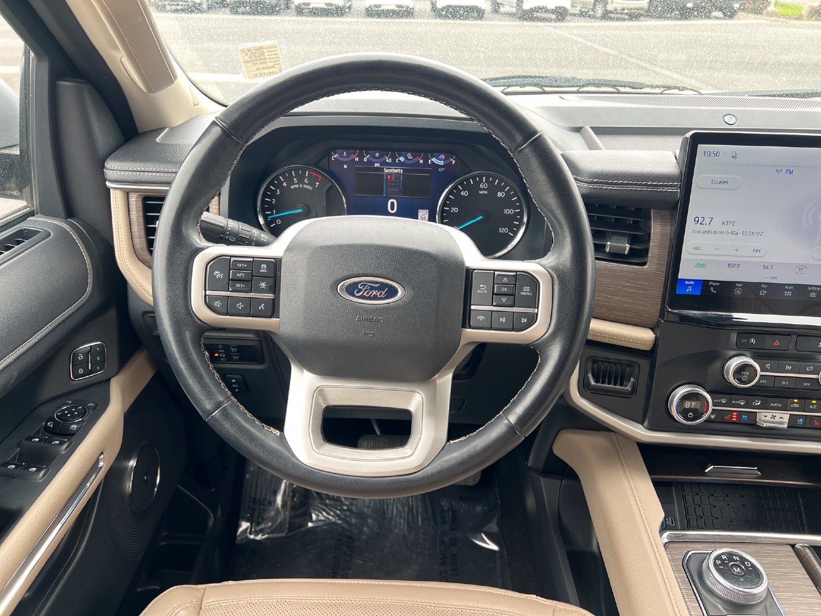Used 2024 Ford Expedition Limited AWD/4WD image 19
