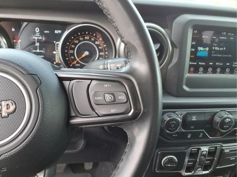 Used 2021 Jeep Gladiator Sport AWD/4WD image 19