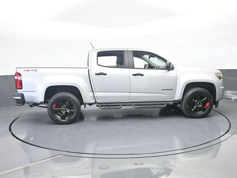 Used 2018 Chevrolet Colorado LT w/ Redline Special Edition AWD/4WD image 7