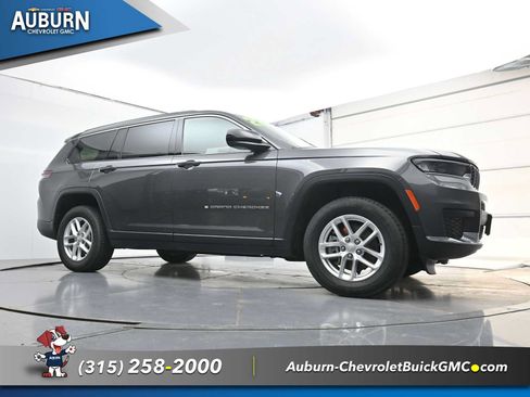 Used 2023 Jeep Grand Cherokee L Laredo AWD/4WD image 27