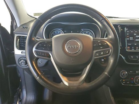 Used 2019 Jeep Cherokee Limited w/ Luxury Group image 18