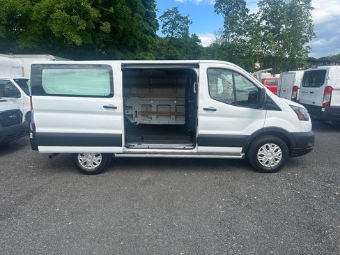 Used 2024 Ford Transit 250 Low Roof w/ Exterior Upgrade Package RWD image 5