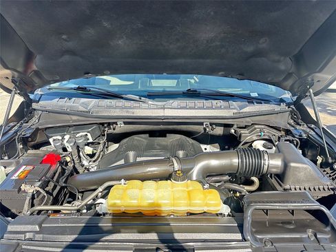 Used 2020 Ford F150 XLT image 30