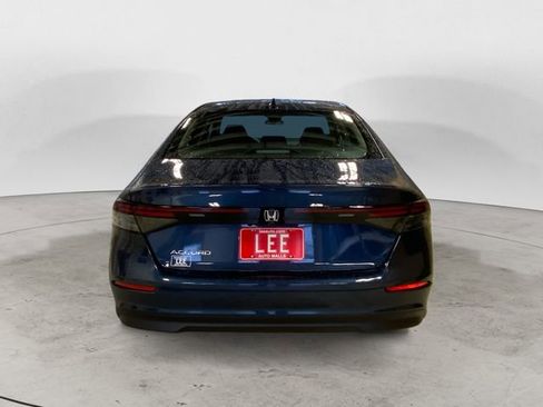 New 2025 Honda Accord SE image 4