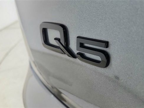 Used 2025 Audi Q5 e Premium Plus w/ Premium Plus Package image 17