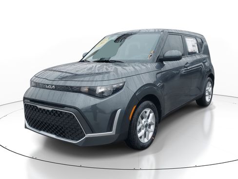 New 2025 Kia Soul LX image 3
