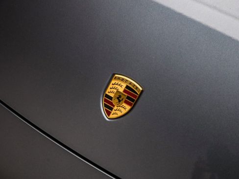 Used 2025 Porsche 911 Carrera image 12