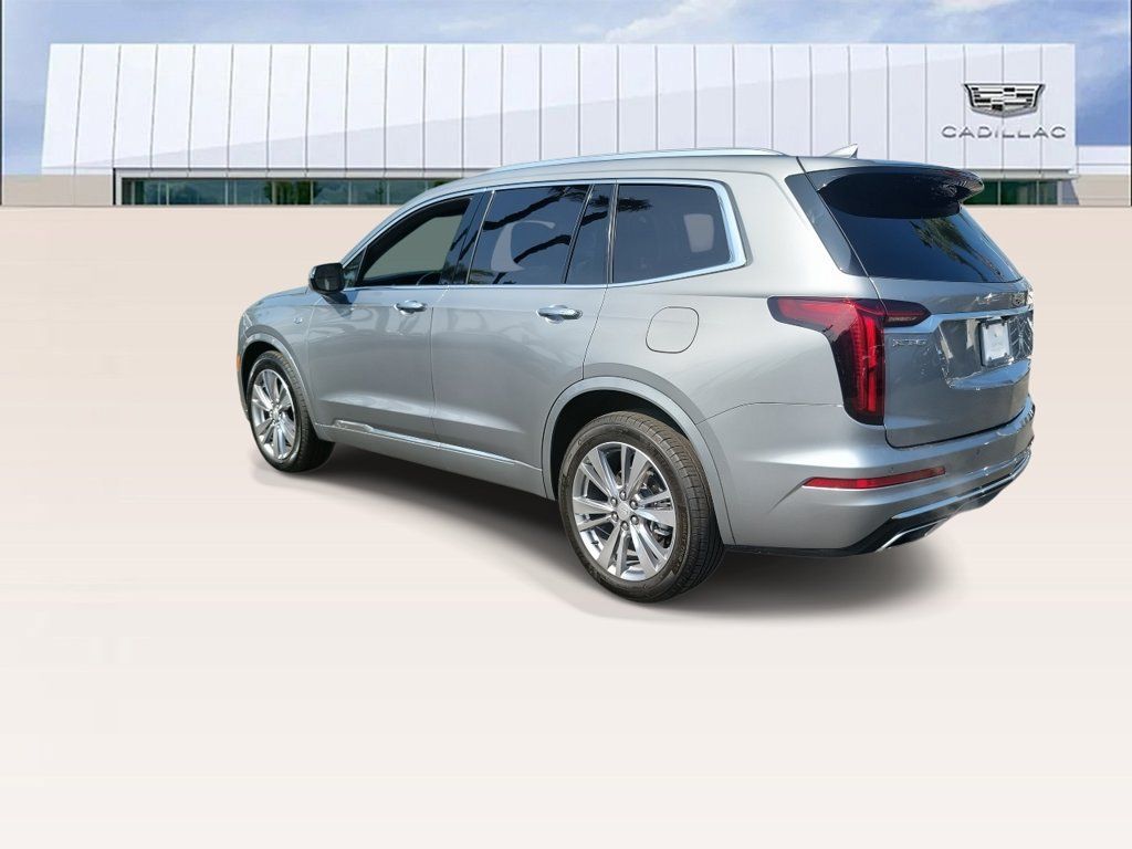 Certified 2023 Cadillac XT6 Premium Luxury FWD image 6