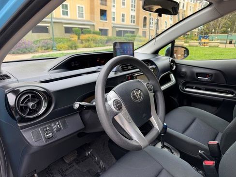 Used 2016 Toyota Prius C Two FWD image 32