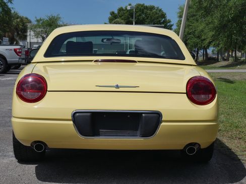Used 2002 Ford Thunderbird image 22