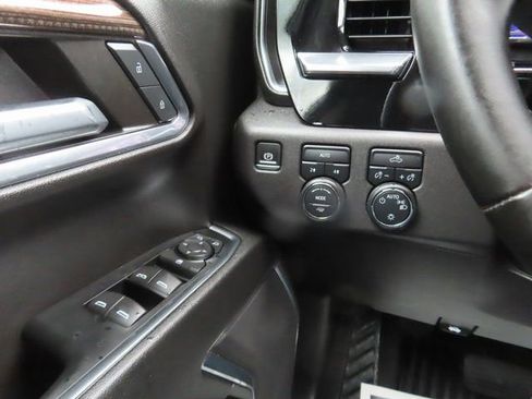 Used 2024 Chevrolet Silverado 1500 LT AWD/4WD image 32