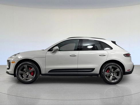 New 2026 Porsche Macan S image 2