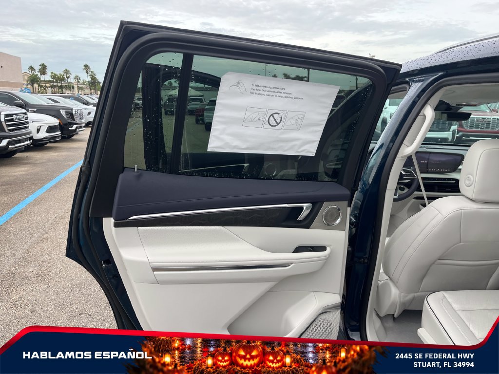 New 2027 Buick Enclave Avenir w/ LPO, Cargo Package AWD/4WD image 30