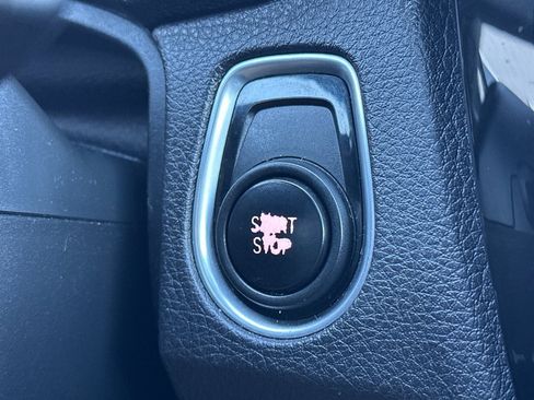 Used 2016 BMW 330e image 19