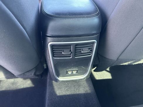 Used 2020 Dodge Charger SXT image 15