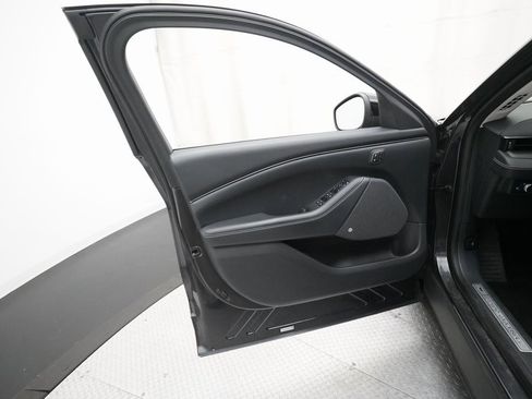 Used 2021 Ford Mustang Mach-E Premium image 28