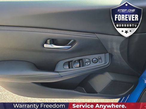 Used 2024 Nissan Sentra SV FWD image 18