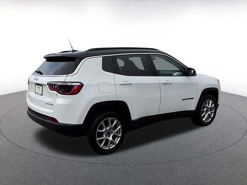 Used 2025 Jeep Compass Limited AWD/4WD image 15