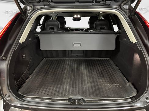 Used 2023 Volvo XC60 B5 Ultimate w/ Protection Package Premier AWD/4WD image 18