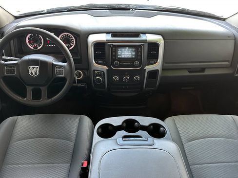 Used 2017 RAM 1500 Classic SLT RWD image 12