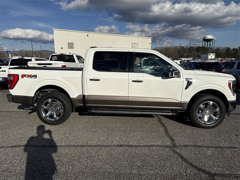 Used 2022 Ford F150 Lariat w/ Equipment Group 502A High image 8
