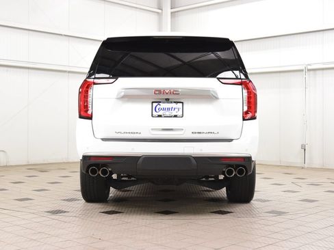 Used 2024 GMC Yukon XL Denali AWD/4WD image 7