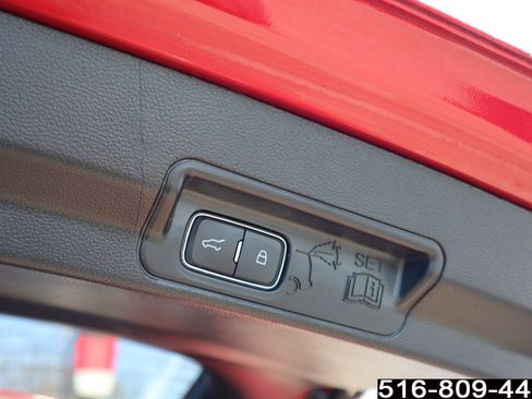 Used 2022 Ford Explorer XLT w/ Equipment Group 202A image 32