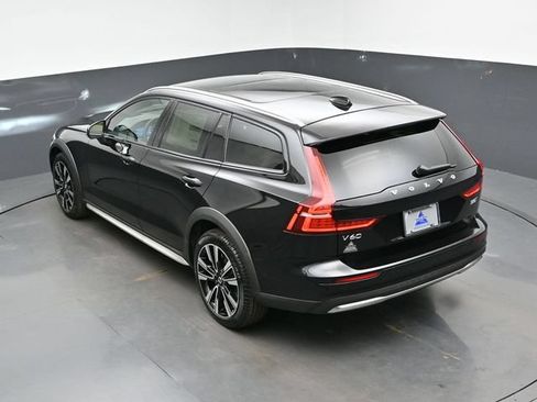 New 2026 Volvo V60 B5 Cross Country Ultra w/ Climate Package AWD/4WD image 49
