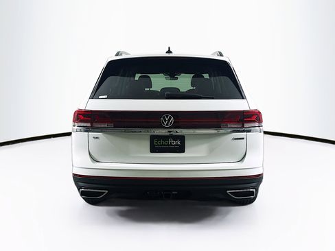 Used 2024 Volkswagen Atlas SE image 7