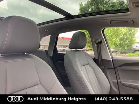 Used 2025 Audi Q5 Premium Plus w/ Premium Plus image 24