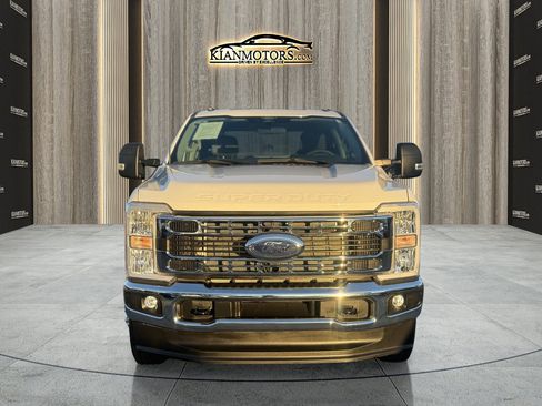 Used 2024 Ford F350 XLT image 4
