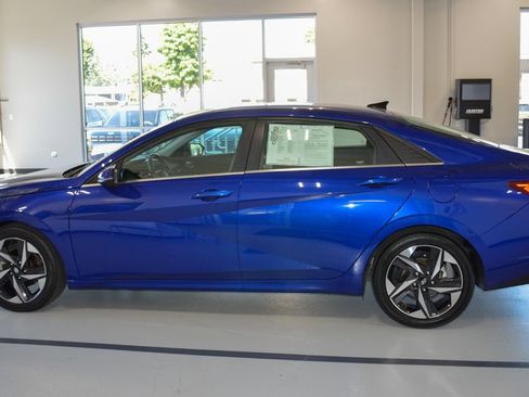 Used 2021 Hyundai Elantra Limited FWD image 6