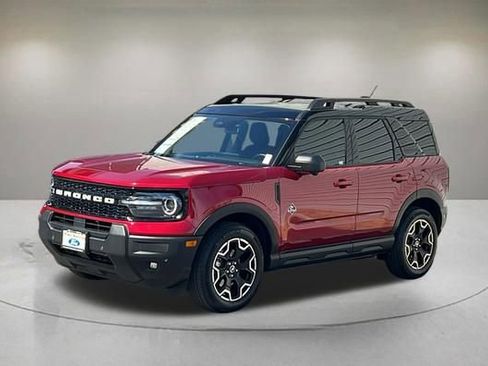 Certified 2025 Ford Bronco Sport Outer Banks w/ Outer Banks Tech Package+ image 2