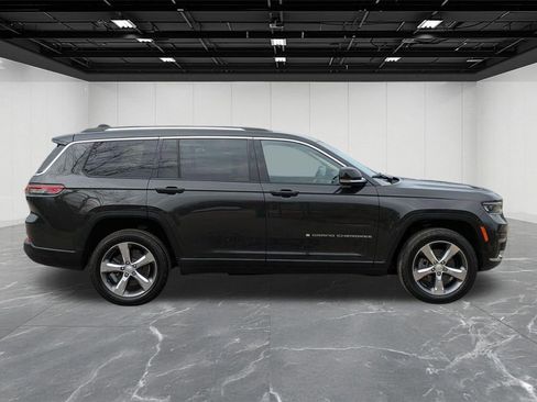 Used 2022 Jeep Grand Cherokee L Limited image 6