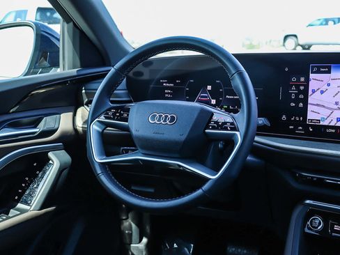 Used 2025 Audi Q5 Premium w/ Convenience Package AWD/4WD image 20