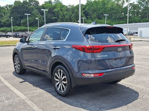 Used 2018 Kia Sportage EX AWD/4WD image 4
