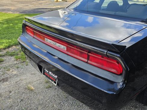 Used 2009 Dodge Challenger R/T RWD image 20
