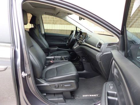 Used 2025 Honda Odyssey EX-L image 42