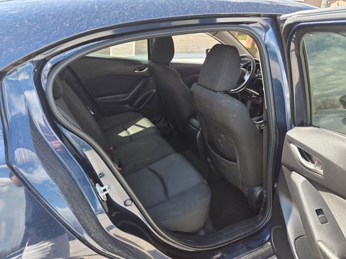 Used 2016 MAZDA MAZDA3 i Sport image 20